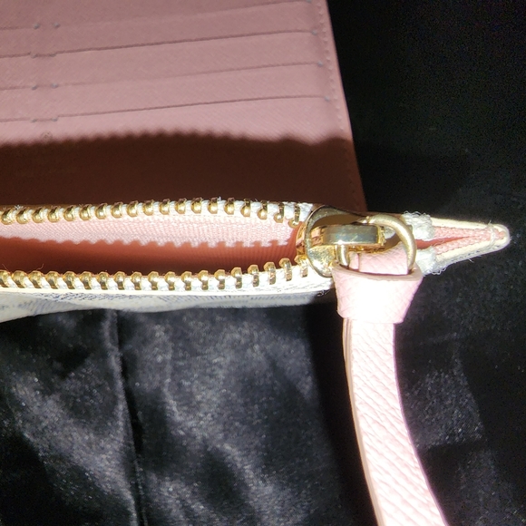 Louie Vuitton Damier Azur Felice Pouchette - Picture 15 of 15